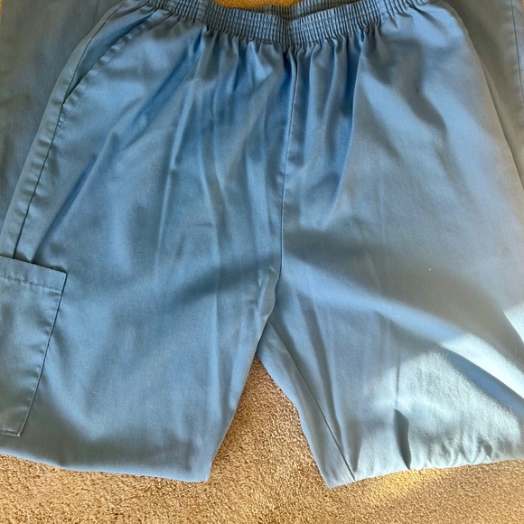 Avida Top & Bottom Medical Scrubs Size M Blue - Picture 4 of 4